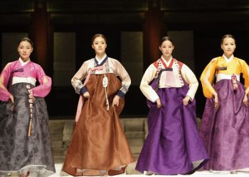 Models present the traditional costume known as hanbok during the 2010 Korea Hanbok Festival in Seoul.