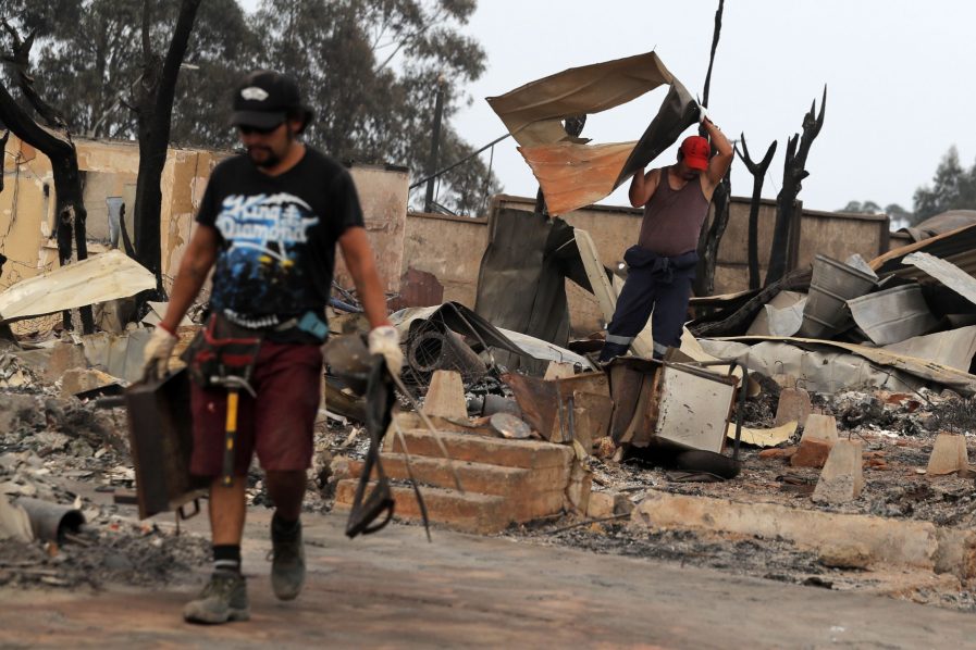 Death toll in Chile forest fires rises to 23