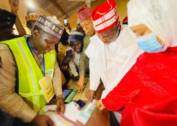 NNPP presidential Candidate Rabiu Kwankwaso casting his vote