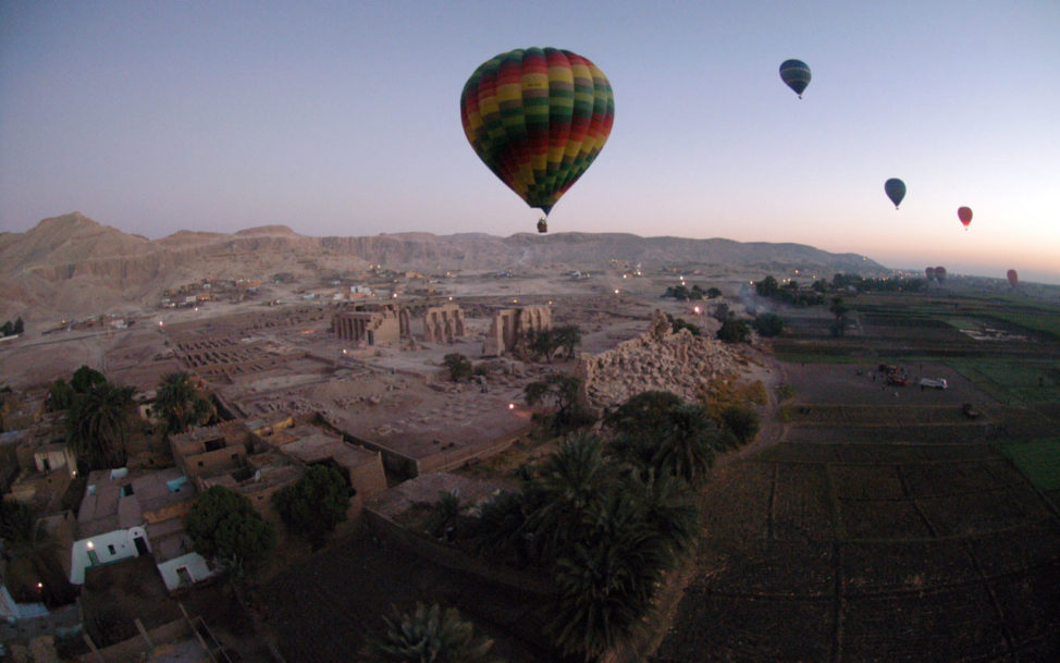 Two die after hot-air balloon catches fire in Mexico