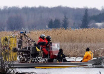 Rescue workers searched for more bodies.PIX: Reuters