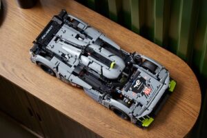 The Peugeot 9X8 Joins The LEGO Technic Lineup