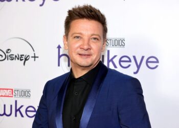 Avengers Star Jeremy Renner Makes Rennervations Premiere After Snoplow Accident