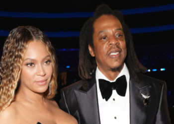 Beyoncé Playfully Poses Behind Jay-Z In Latest Instagram Photo Dump