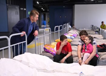 This handout picture posted on June 1, 2023 on the official Telegram account of Belgorod mayor Valentin Demidov shows him visiting a temporary shelter for residents evacuated from the town of Shebekino set up at the Belgorod Arena in the regional capital of Belgorod. (Photo by Handout / TELEGRAM / @v_v_demidov / AFP) / RESTRICTED TO EDITORIAL USE – MANDATORY CREDIT “AFP PHOTO / TELEGRAM / @V_V_DEMIDOV / HANDOUT” – NO MARKETING NO ADVERTISING CAMPAIGNS – DISTRIBUTED AS A SERVICE TO CLIENTS – RESTRICTED TO EDITORIAL USE – MANDATORY CREDIT “AFP PHOTO / TELEGRAM / @v_v_demidov / handout” – NO MARKETING NO ADVERTISING CAMPAIGNS – DISTRIBUTED AS A SERVICE TO CLIENTS /