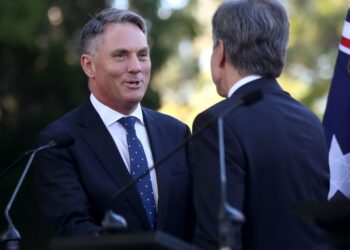 Australian Defence Minister Richard Marles (L) talks with US Secretary of State Antony Blinken during a press conference at Queensland Government House in Brisbane on July 29, 2023. (Photo by Pat Hoelscher / AFP)