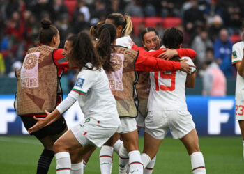 Morocco players celebrate their victory after the end of the Australia and New Zealand 2023 Women’s World Cup Group H football match between South Korea and Morocco at Hindmarsh Stadium in Adelaide on July 30, 2023. (Photo by Brenton EDWARDS / AFP)