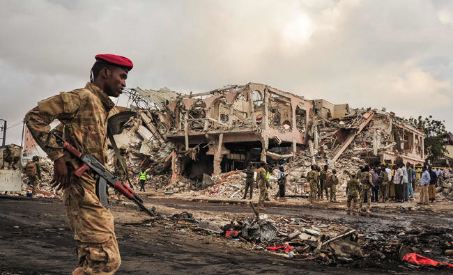 Truck bomb kills at least 10 in Somalia