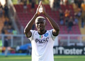 Victor Osimhen of Ssc Napoli celebrate the win during the Serie A TIM match between US Lecce and SSC Napoli in Lecce, Italy, on September 30, 2023. (Photo by Gabriele Maricchiolo/NurPhoto) (Photo by Gabriele Maricchiolo / NurPhoto / NurPhoto via AFP)