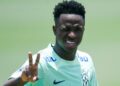 (FILES) Brazil’s forward Vinicius Junior gestures as leaves a training session in Teresopolis, Rio de Janeiro, on November 15, 2023, ahead of the 2026 FIFA World Cup South American qualification football matches against Colombia and Argentina, on November 16 and 21 respectively. – Forward Vinícius Jr. sees it “a little difficult” to play in a South American derby against Argentina in the 2026 World Cup qualifier after suffering a muscle strain in Brazil’s defeat to Colombia in Barranquilla on November 16. (Photo by Daniel RAMALHO / AFP)