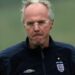 (FILES) Swedish head coach of the English team Sven-Goran Eriksson looks on during a training session at the Mittelbergstadion in Buhlertal 28 June 2006. – Former England football manager Sven-Goran Eriksson has been diagnosed with pancreatic cancer and has at best “maybe a year” to live, he said on January 11, 2024. The 75-year-old Swede, who has managed a slew of high-profile teams and took England to World Cup quarter-finals in 2002 and 2006, announced in February last year that he was stepping back from public appearances “due to health. (Photo by Adrian DENNIS / AFP)