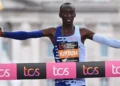 (FILES) Kenya’s Kelvin Kiptum runs to the line to win the Men’s race at the finish of the 2023 London Marathon in central London on April 23, 2023. – World marathon record holder Kelvin Kiptum and his coach Gervais Hakizimana have died in a car crash in western Kenya that left a third passenger also injured, police said on February 11, 2024. (Photo by JUSTIN TALLIS / AFP) / “RESTRICTED TO EDITORIAL USE – SPONSORSHIP OF CONTENT SUBJECT TO LMEL AGREEMENT”. – “Restricted to editorial use – sponsorship of content subject to LMEL agreement”.