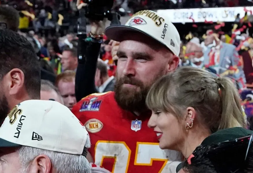 Superstar Fan: Swift Cheers on Beau Kelce At Super Bowl